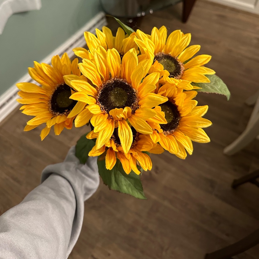 Faux Silk Sunflower Floral Bundle!
